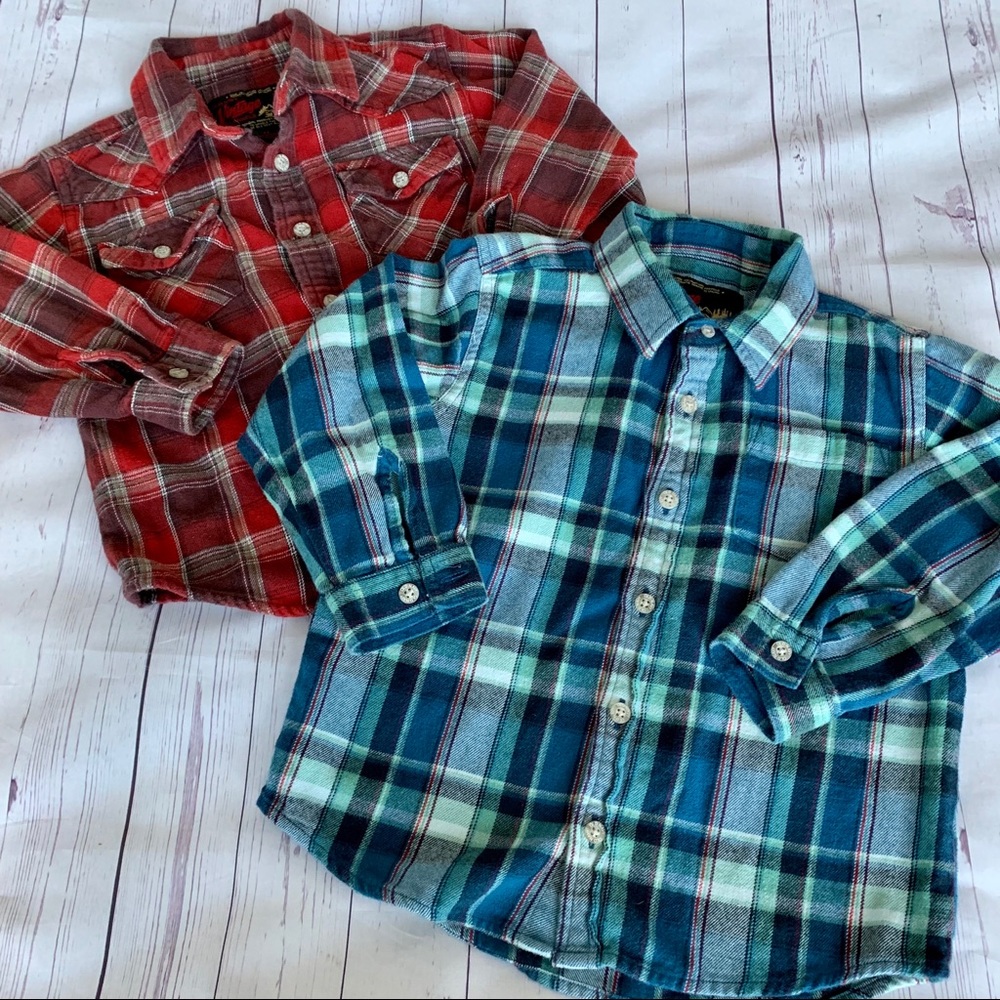 🚗 OLD NAVY Vintage Bundle of 2 Shirts